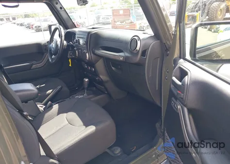 2015 Jeep Wrangler Unlimited Sport from USA, damaged, VIN 1C4BJWDG4FL762917